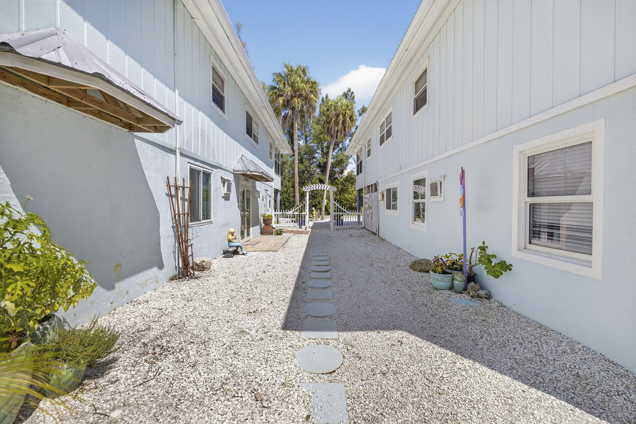 Front Entrance 2 of 2