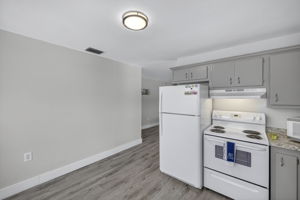 Manatee - Kitchen 3 of 3