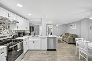 Seashell - Kitchen 2 of 3