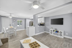 Seashell - Living Room 4 of 4