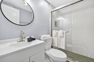 Seashell - Primary Bathroom