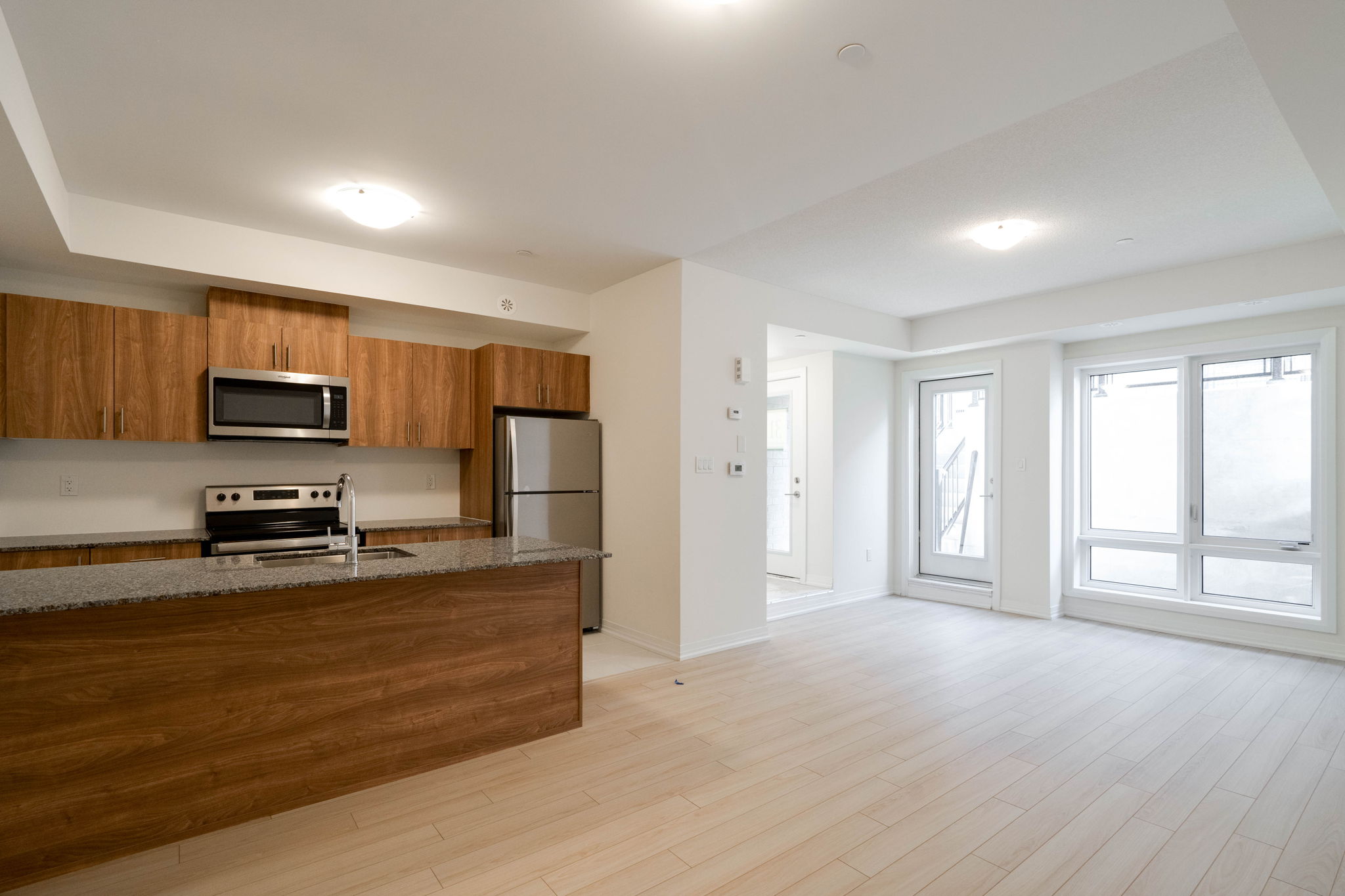 245 McLevin Ave Unit 9 Toronto, ON M1B 1E7