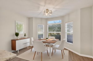 Dinette-Virtually Staged