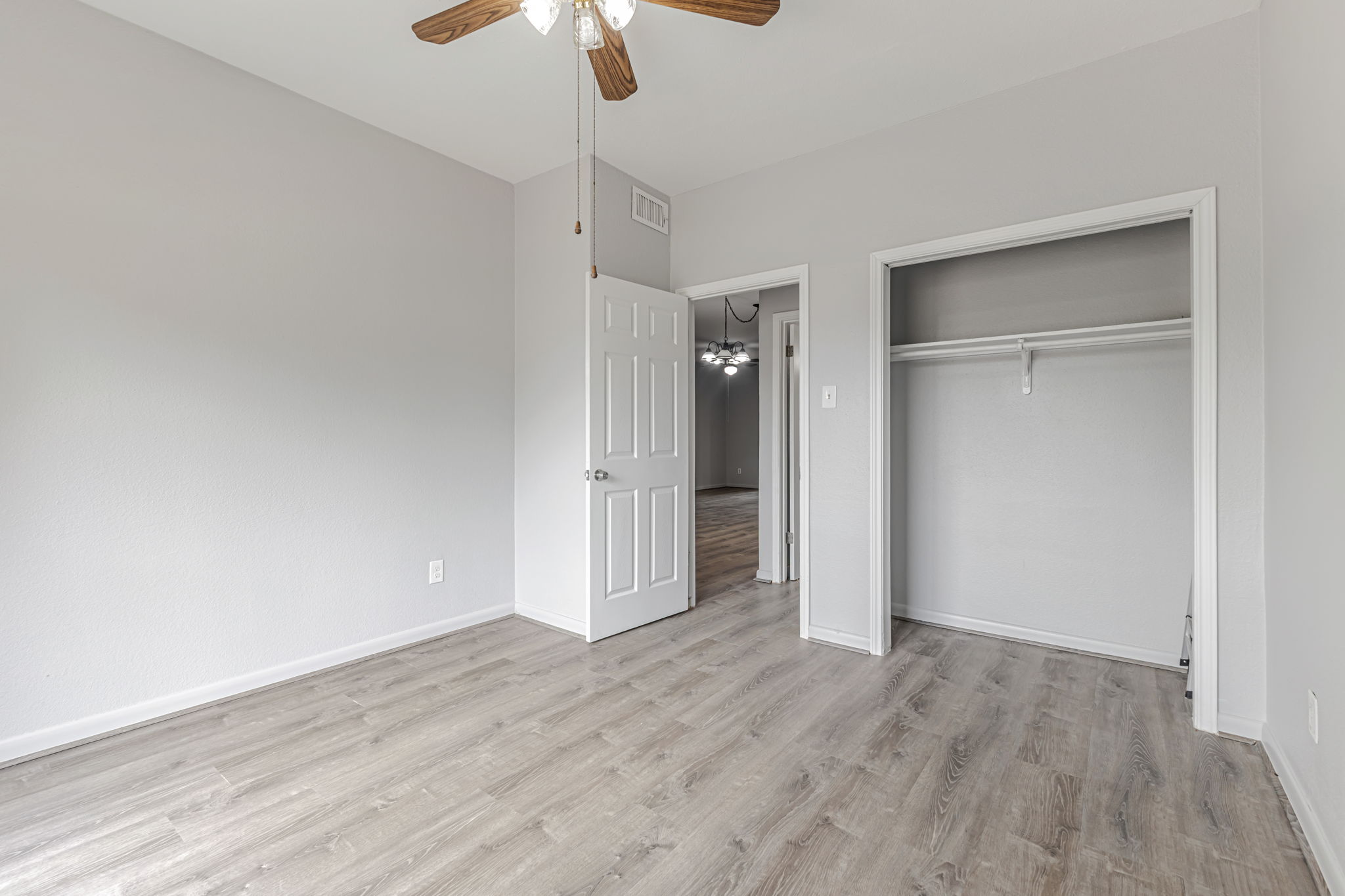 019_2450 Wickersham Ln