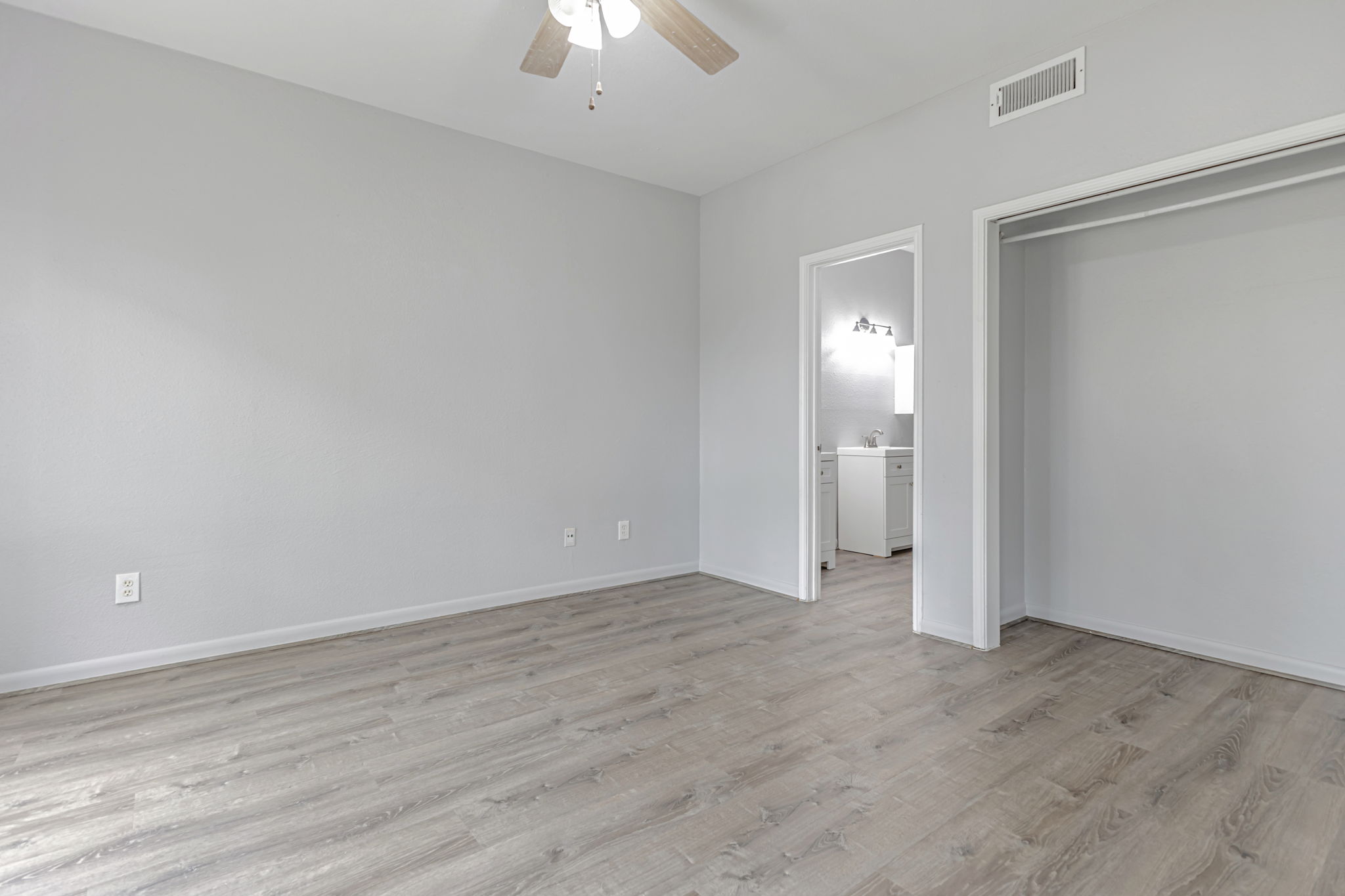 027_2450 Wickersham Ln