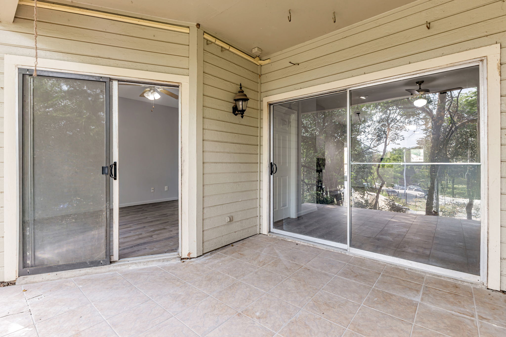 036_2450 Wickersham Ln