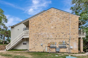 001_2450 Wickersham Ln