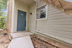 004_2450 Wickersham Ln