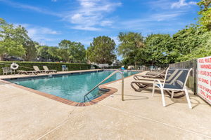042_2450 Wickersham Ln
