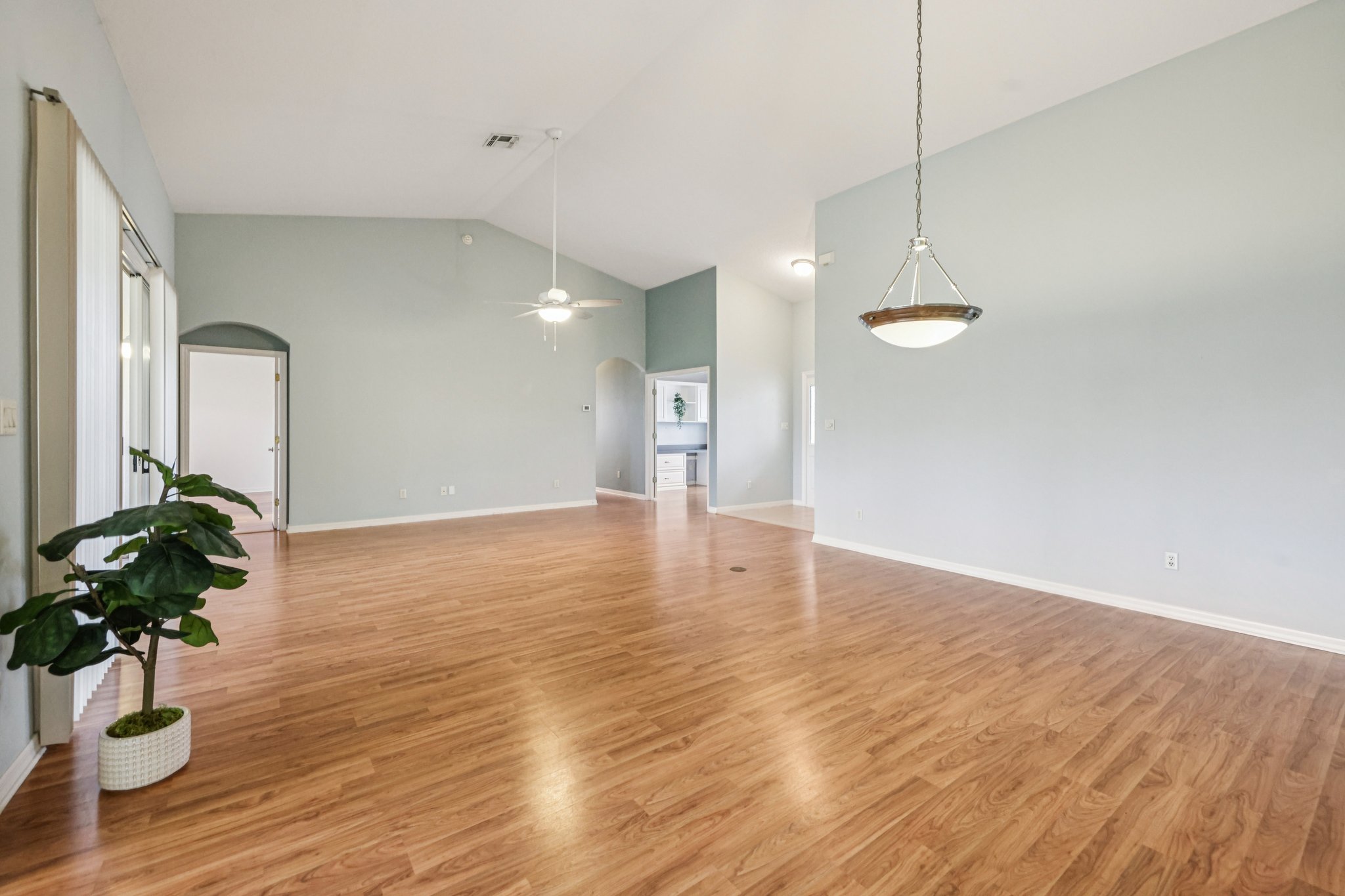 Parlange Ct-S0403-007.jpg