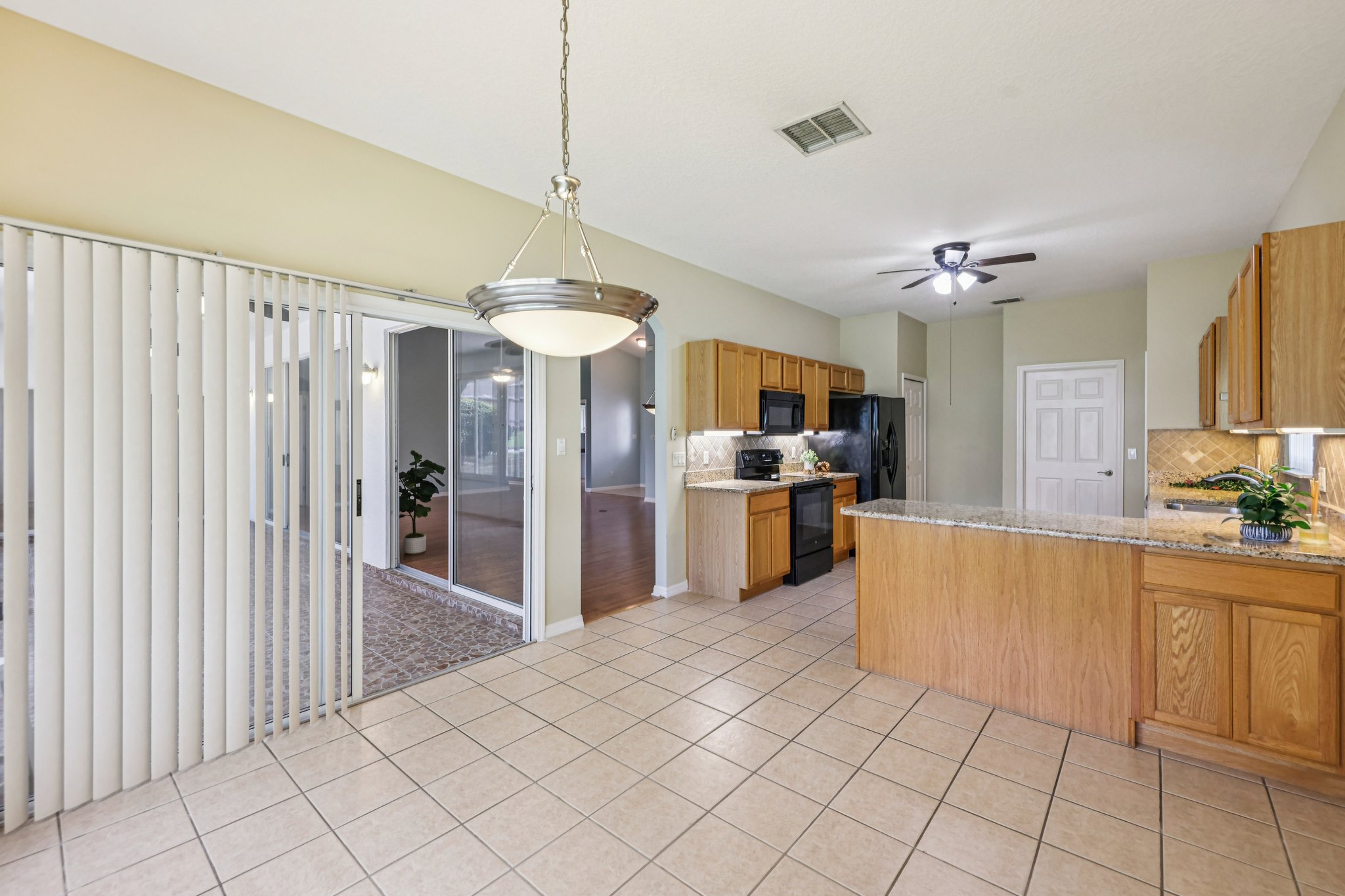 Parlange Ct-S0403-012.jpg