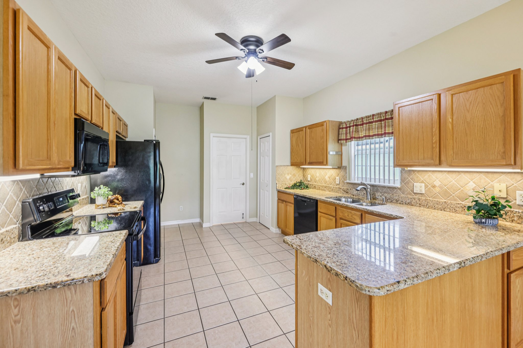 Parlange Ct-S0403-015.jpg