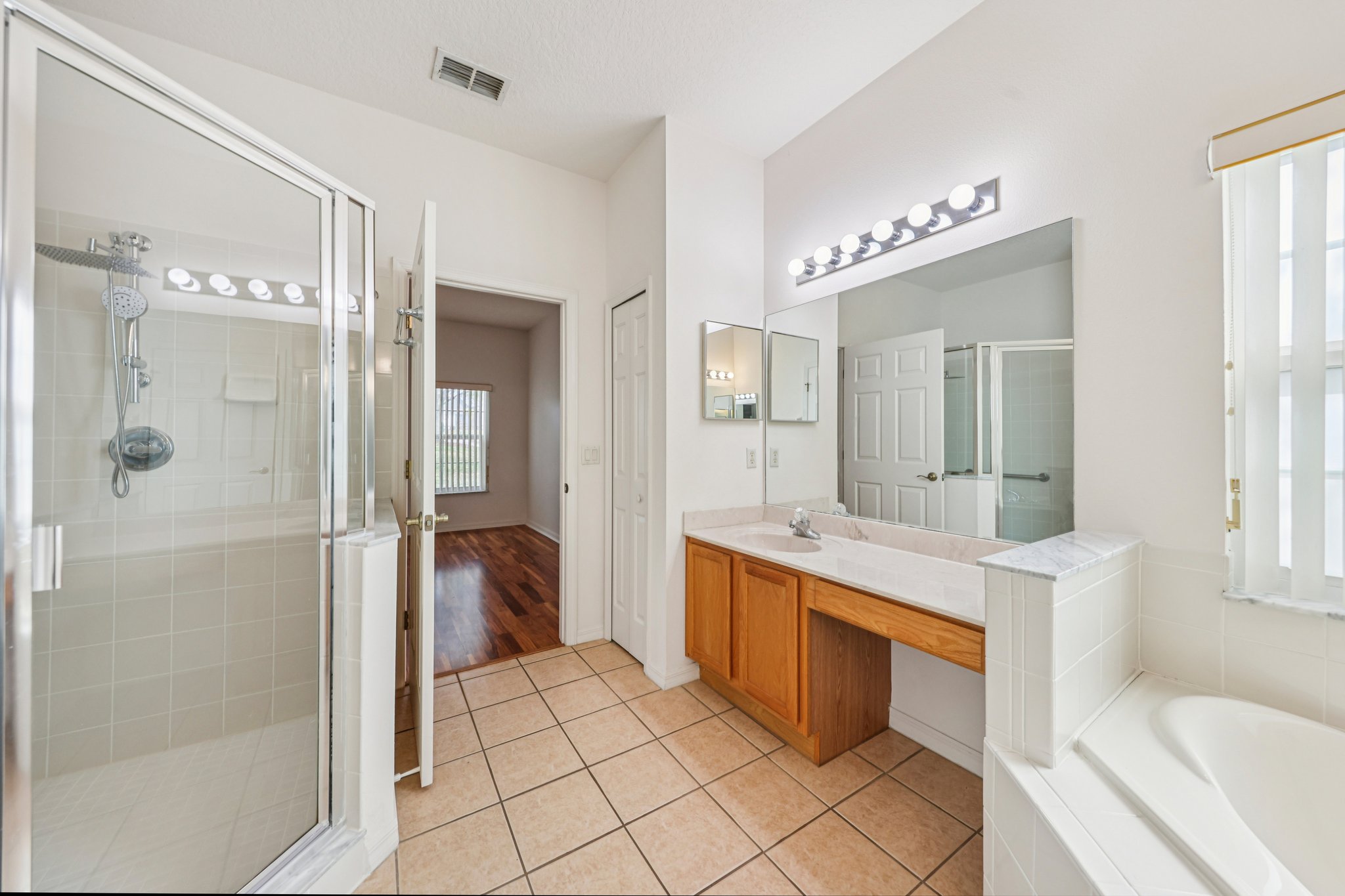 Parlange Ct-S0403-025.jpg