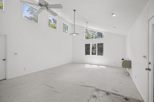  Photo 34