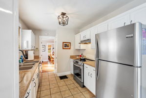 011_2452 Humboldt Ave