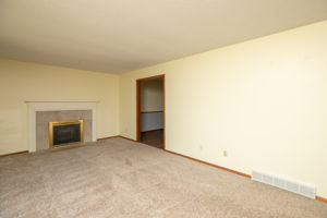 06-Living Room