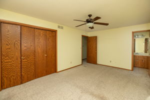 18-Primary Bedroom
