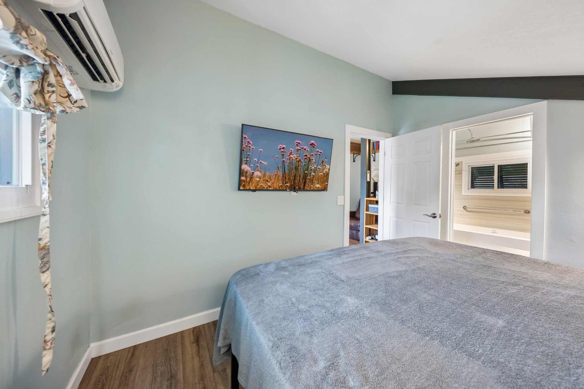 Snail Rd-S1305-015.jpg