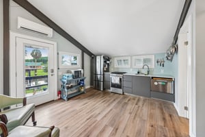 Snail Rd-S1305-006.jpg