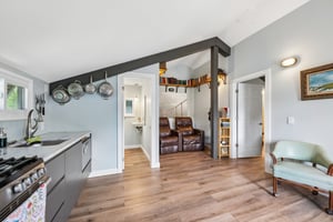 Snail Rd-S1305-008.jpg