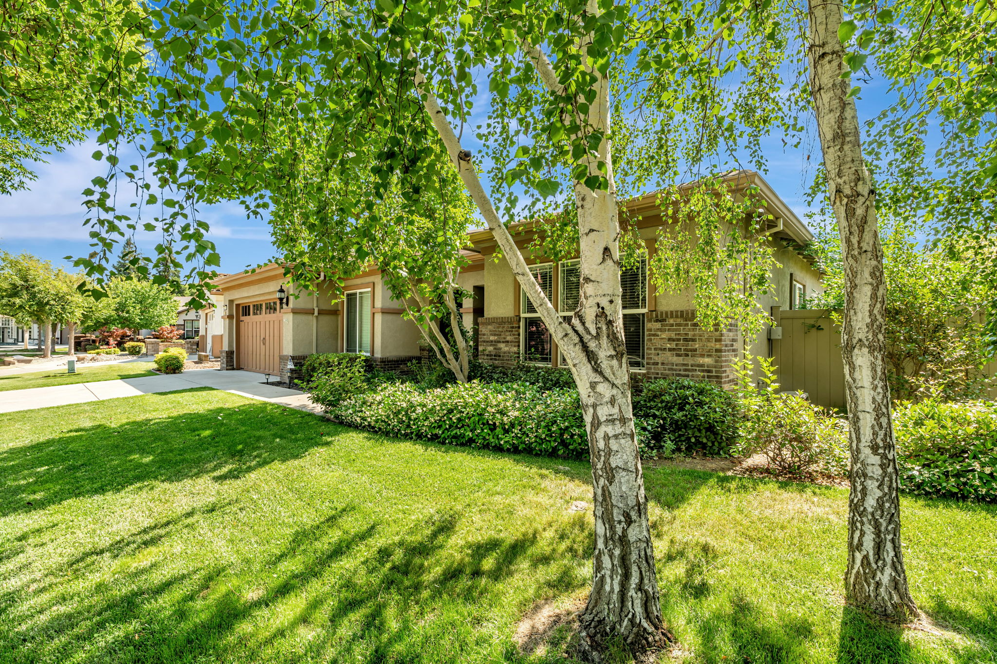 002_2453 Gardenstone Pl_