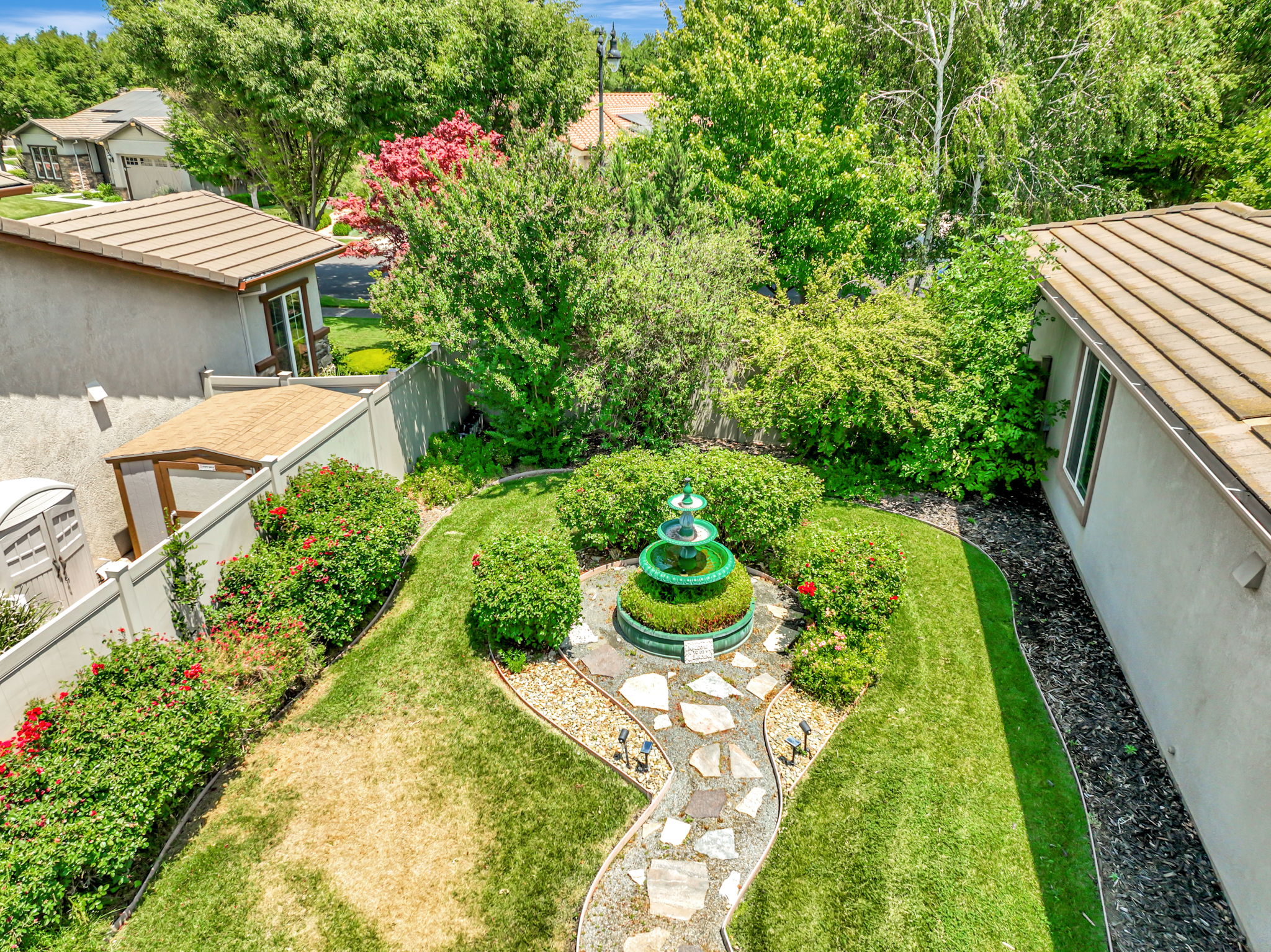 005_2453 Gardenstone Pl_