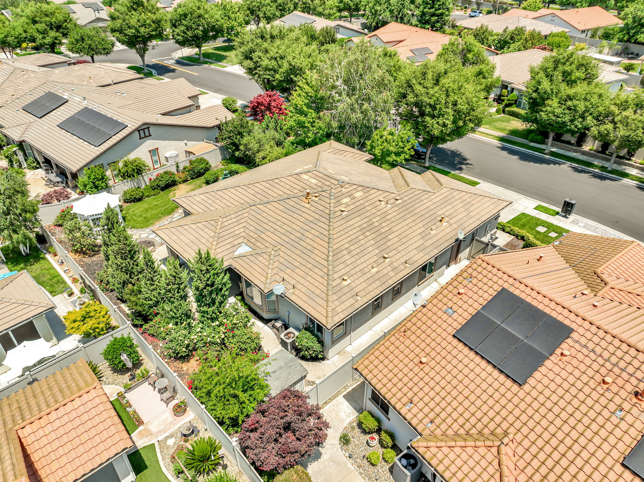 013_2453 Gardenstone Pl_