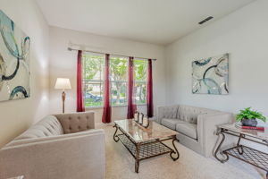 008_2453 Gardenstone Pl_