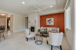013_2453 Gardenstone Pl_
