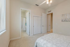033_2453 Gardenstone Pl_