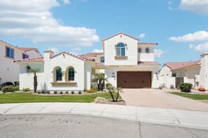 W Hope Cir-2404-003.jpg