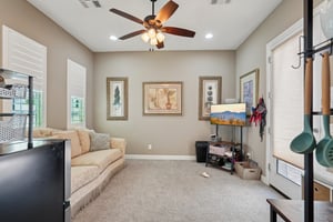 W Hope Cir-2404-022.jpg