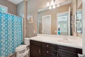 W Hope Cir-2404-023.jpg