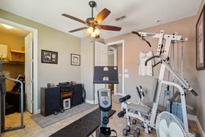 W Hope Cir-2404-054.jpg