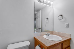  Photo 40
