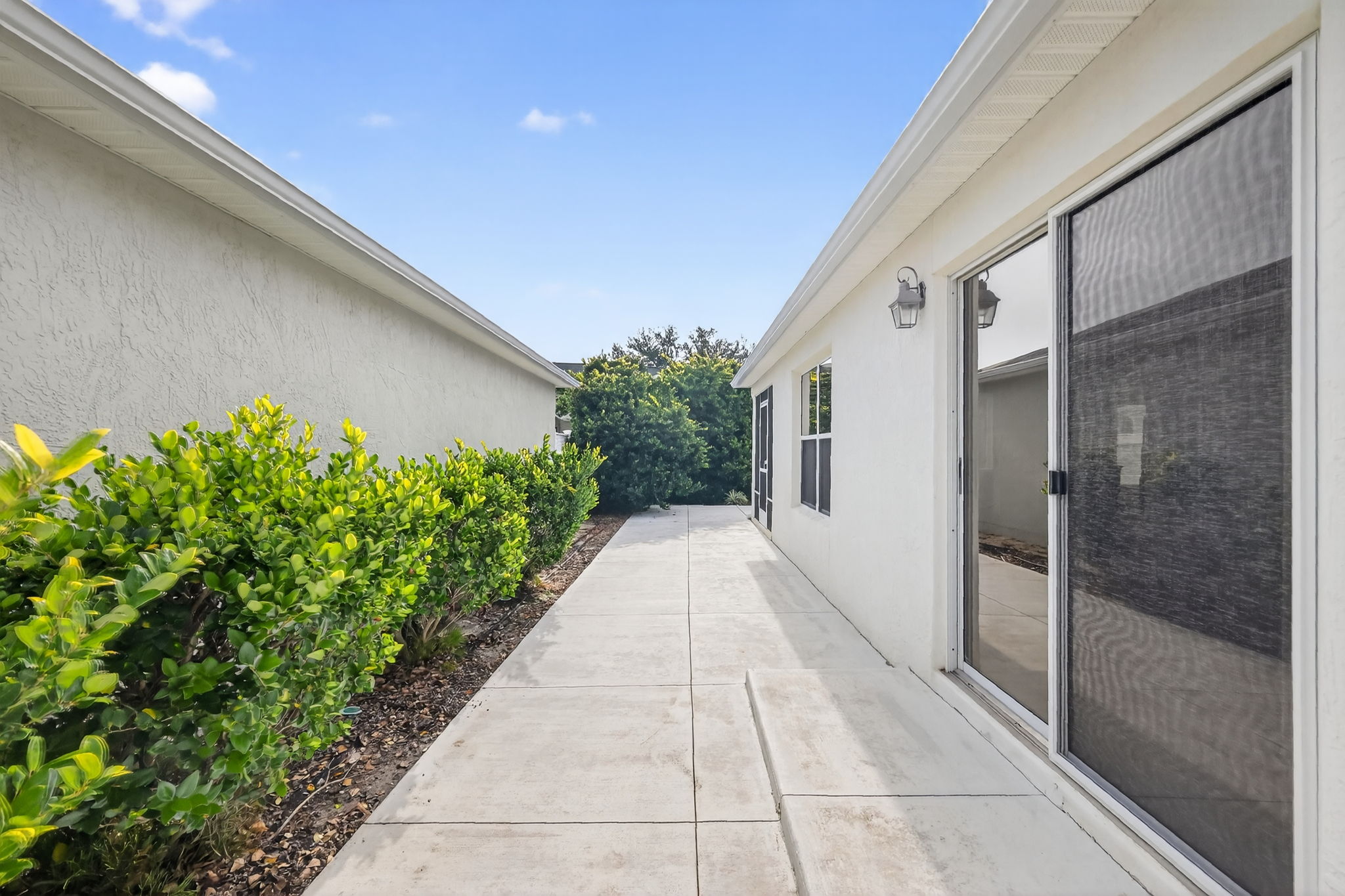 Private Side Courtyard