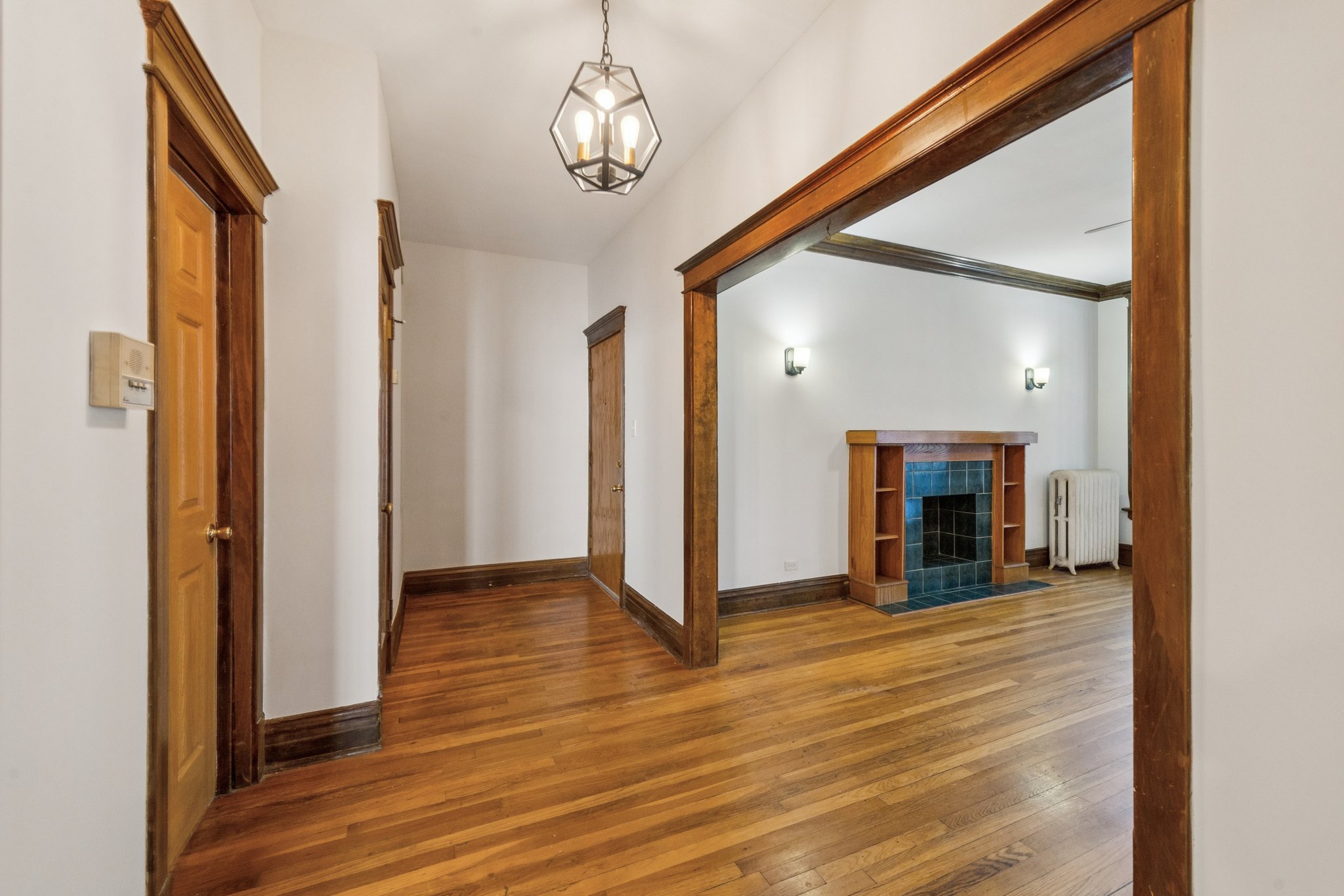 2457 W Eastwood Ave 1_014.jpg