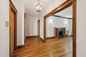 2457 W Eastwood Ave 1_014.jpg