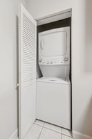 2457 W Eastwood Ave 1_023.jpg