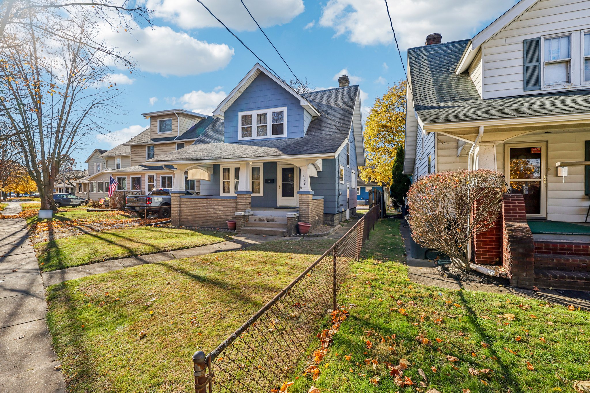 East Ave-S1811-004.jpg