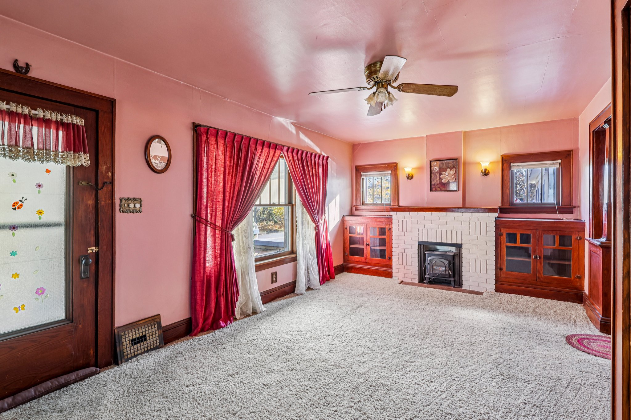 East Ave-S1811-009.jpg