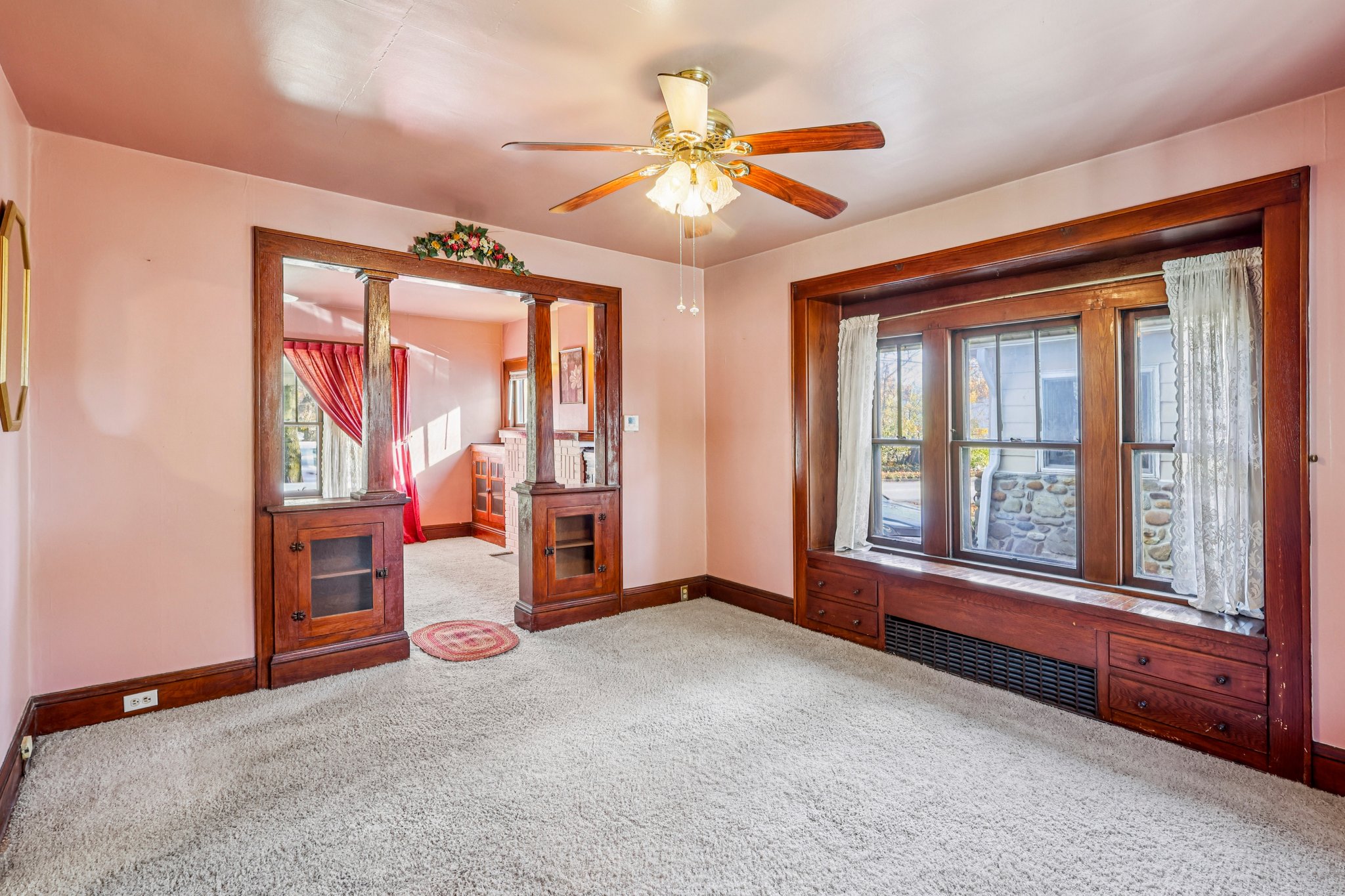 East Ave-S1811-015.jpg