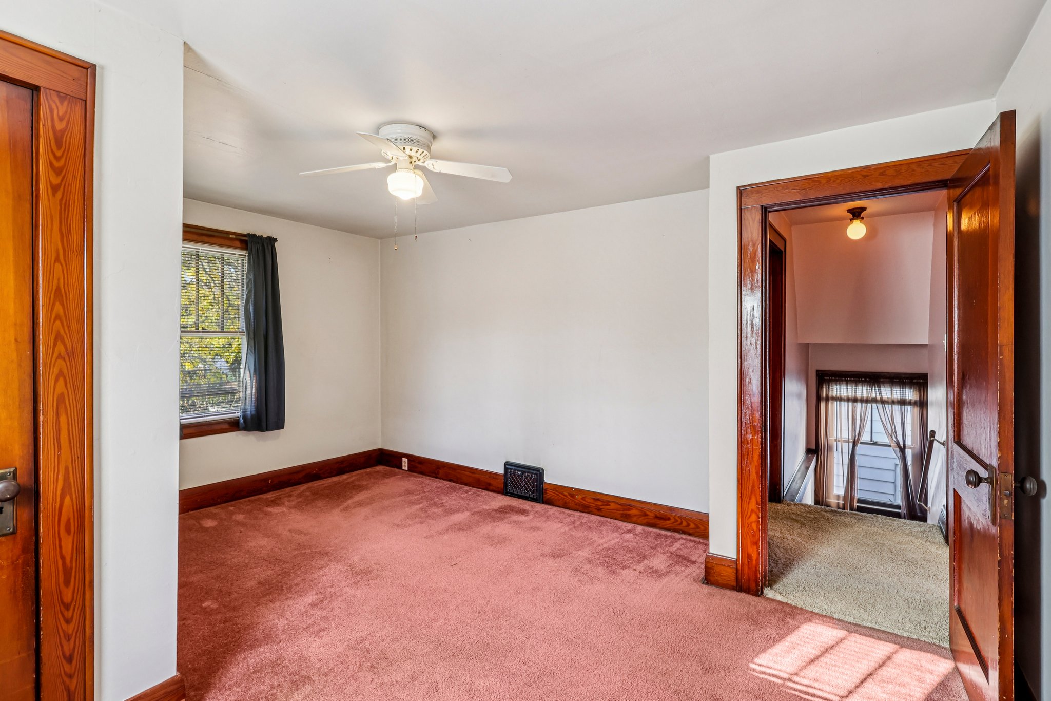 East Ave-S1811-026.jpg