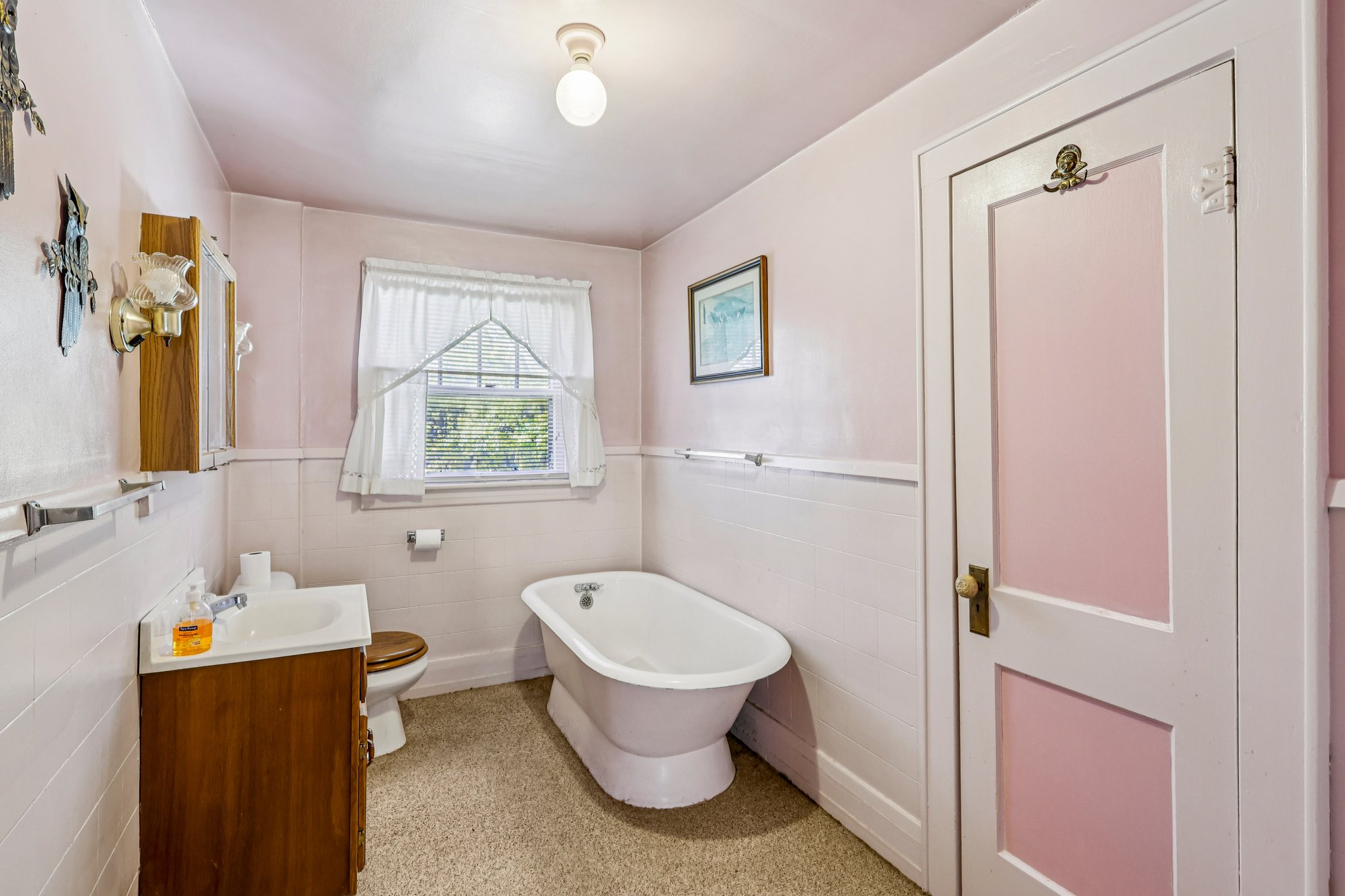 East Ave-S1811-032.jpg