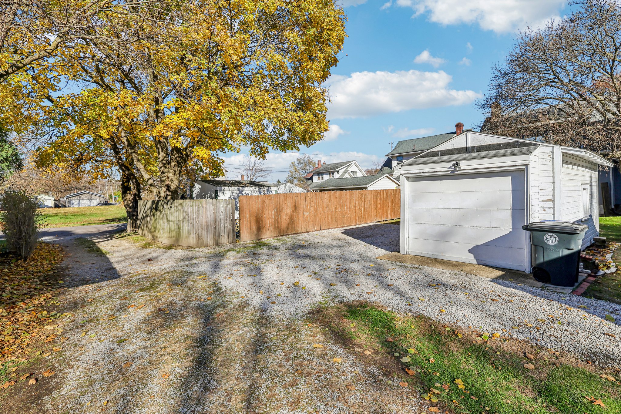 East Ave-S1811-049.jpg