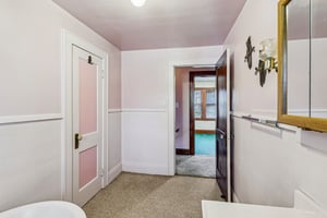 East Ave-S1811-033.jpg