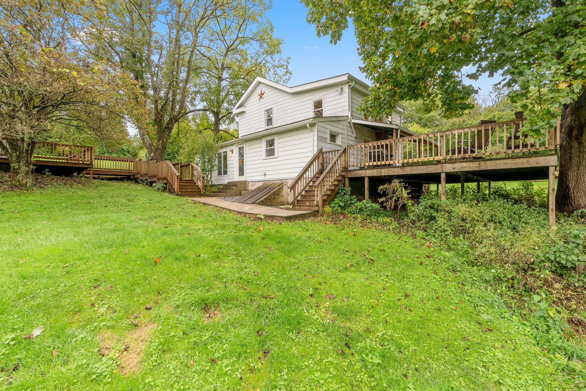 03. Front exterior.jpg