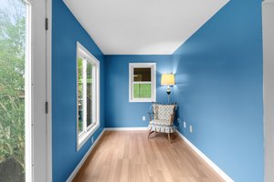 16. Sitting area.jpg