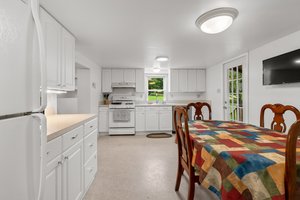 13. Kitchen_Dining.jpg