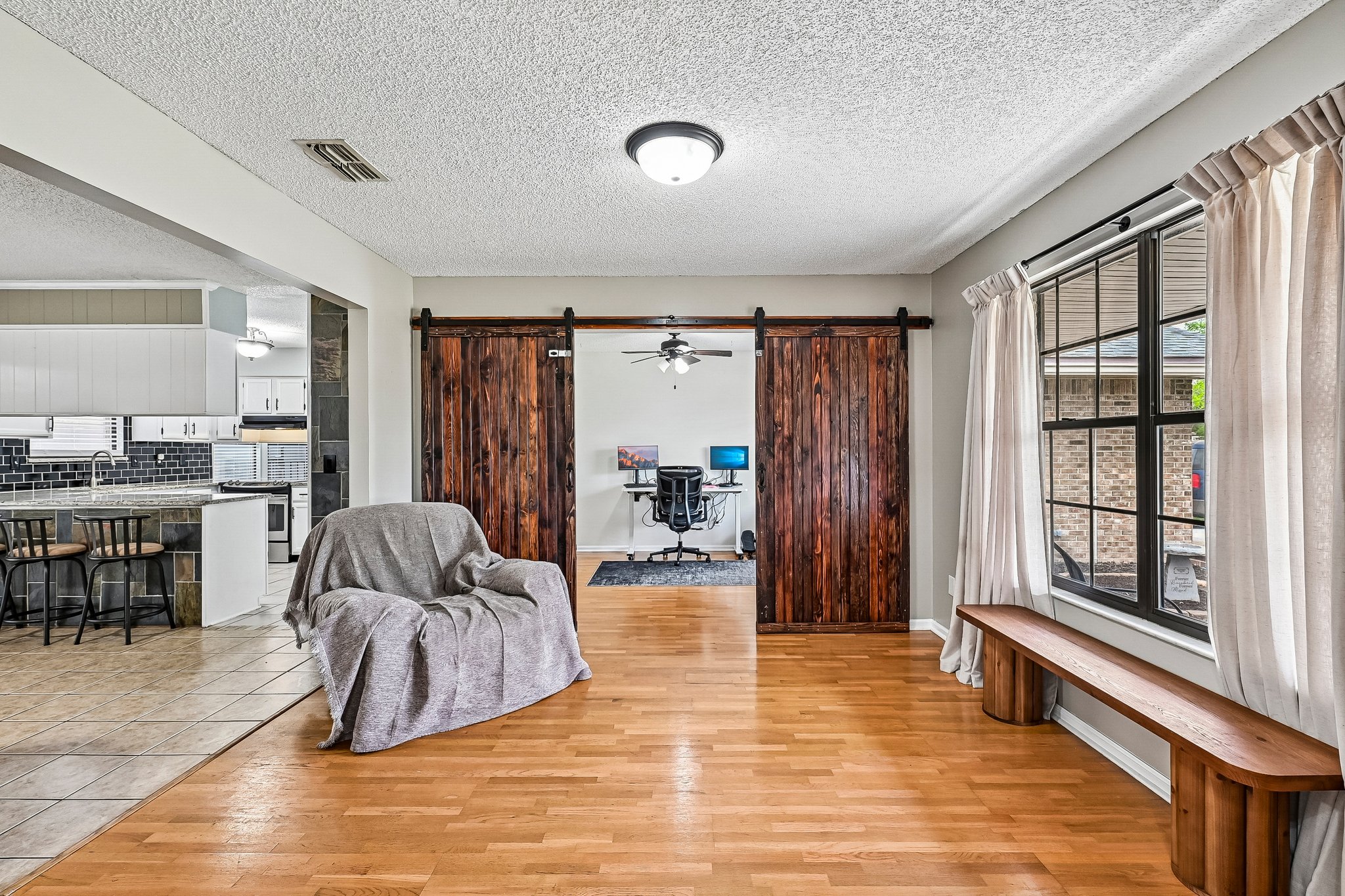 Charwood Ct-S0105-007.jpg